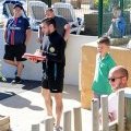 Un animateur organise un tournoi sur le camping Léveno à 2 heures de Rennes (…)