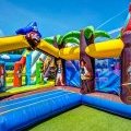Château gonflable du camping Léveno en Sud Bretagne