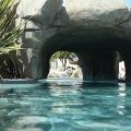 Vue sur la maginifique piscine du camping de Guérande entre le sud de la (…)