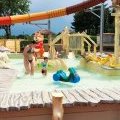 L aire de jeux aquatique pour les enfants du camping Léveno en presqu'île (...)
