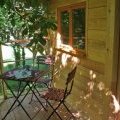 La terrasse d'une cabane perchée